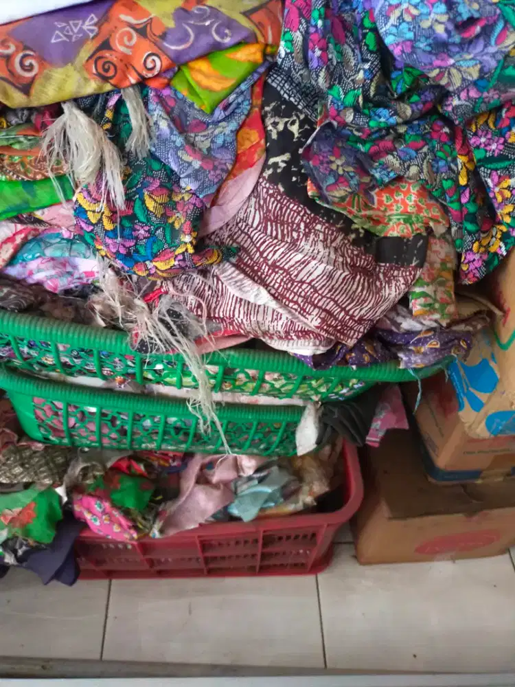 Kain perca bekas konfeksi