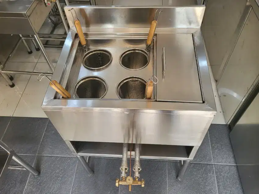 Gas Noodle / Mie Cooker uk.60x46xT.90 cm 4 Hole