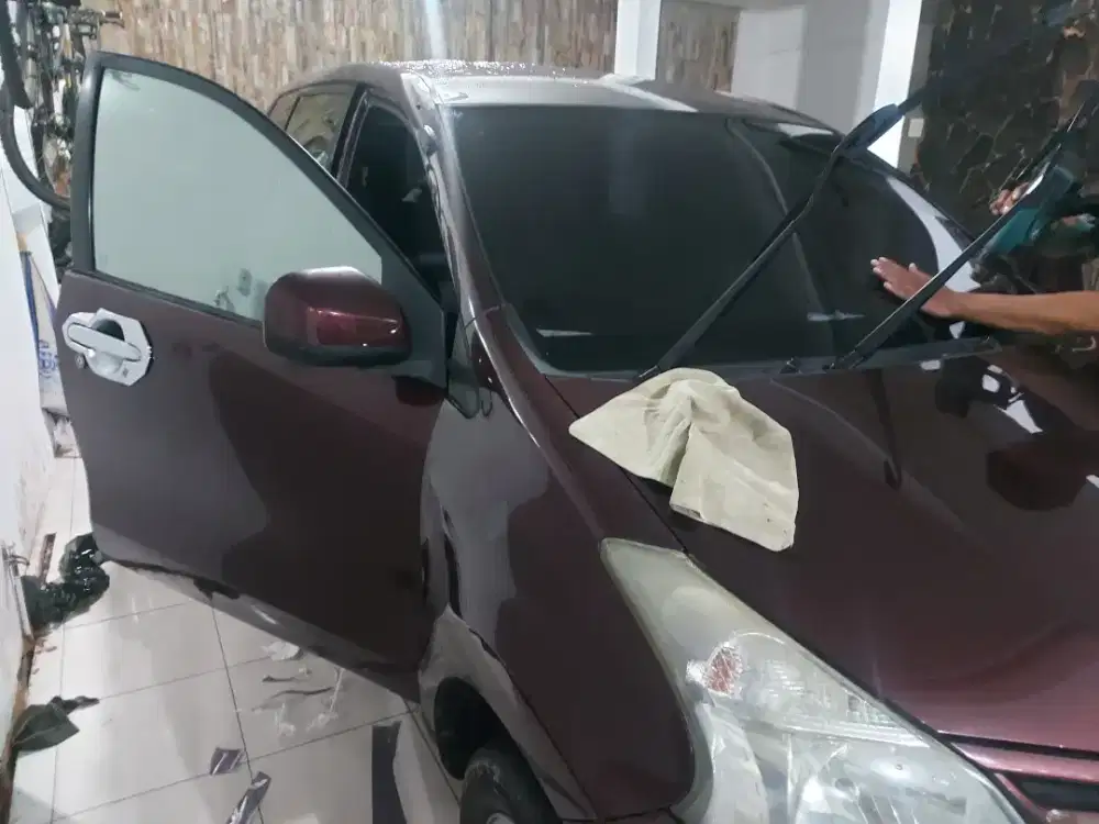 panggilan spesialis kaca film mobil dan gedung