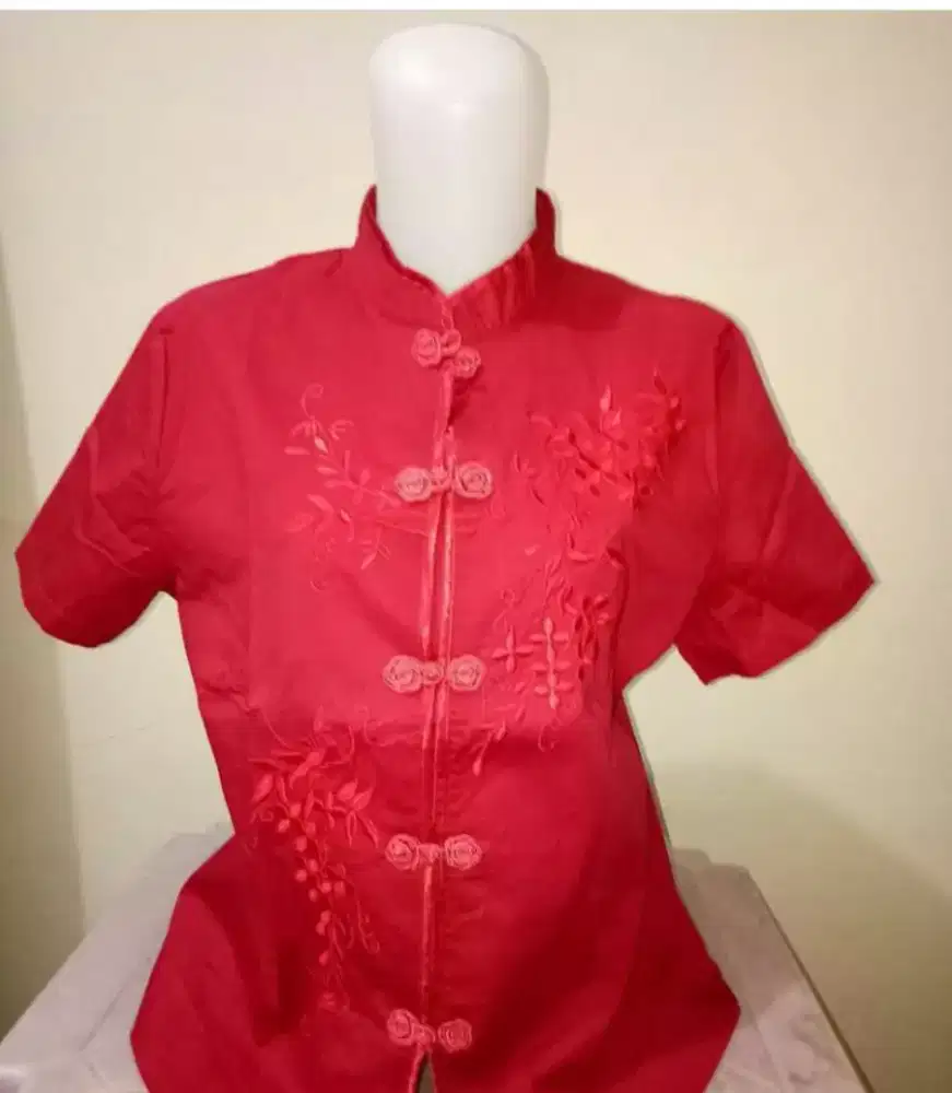 blouse merah buat imlek