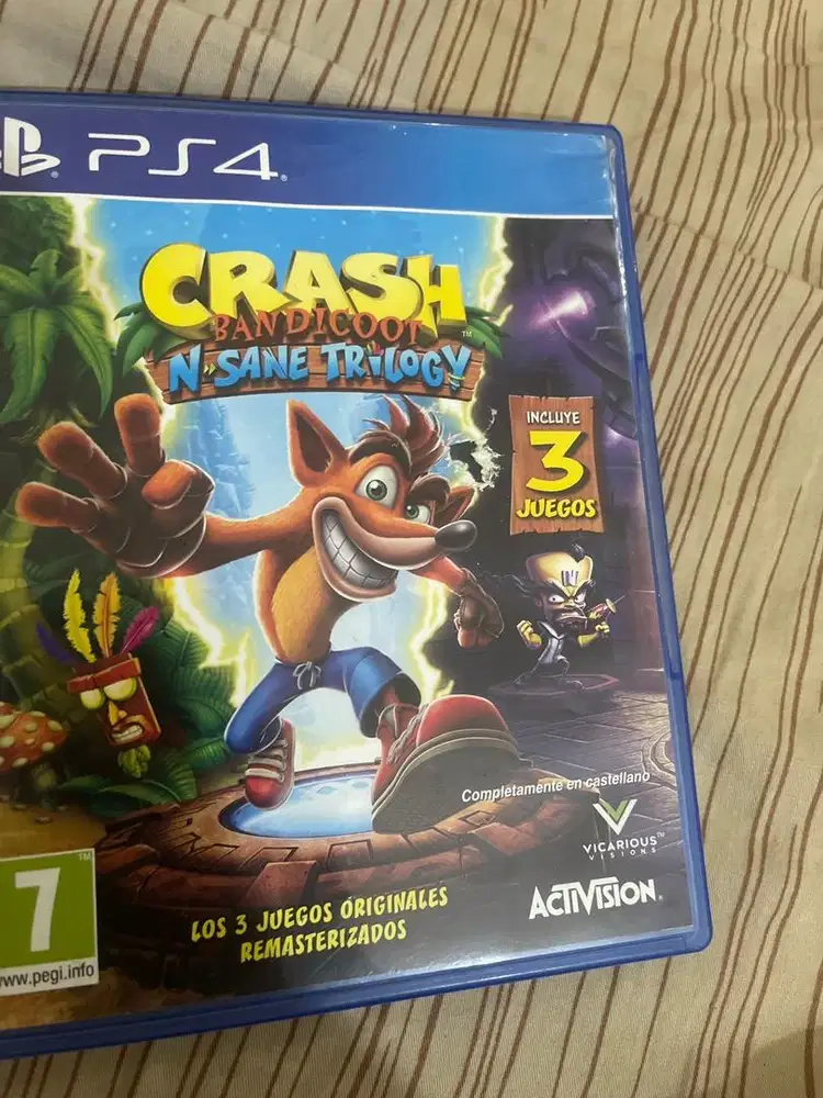 kaset ps 4 Crash Bandcoot 3 juegos