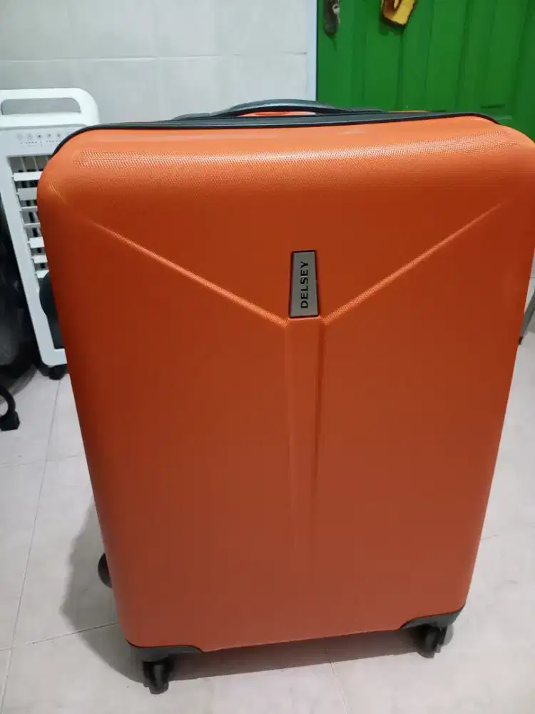 Koper DELSEY made in Paris Size 26 Inch 4Roda bhn Fiber Lainnya