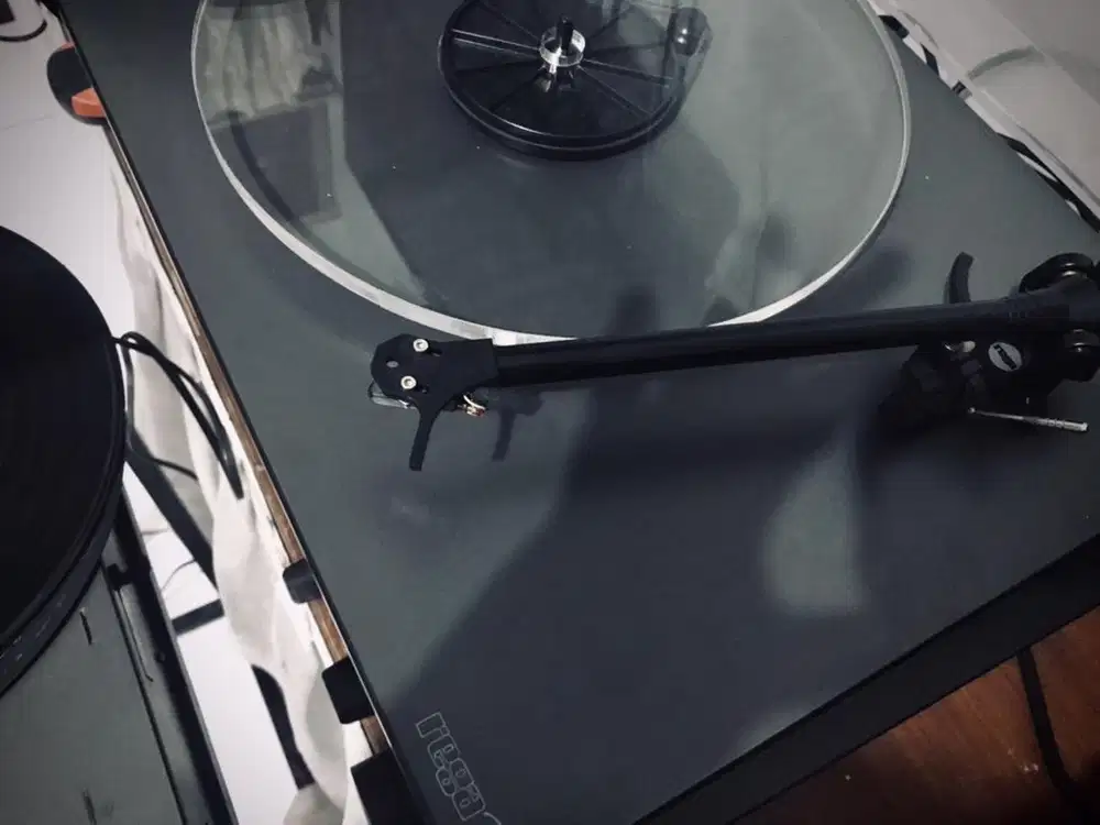 Turntable Rega Planar
