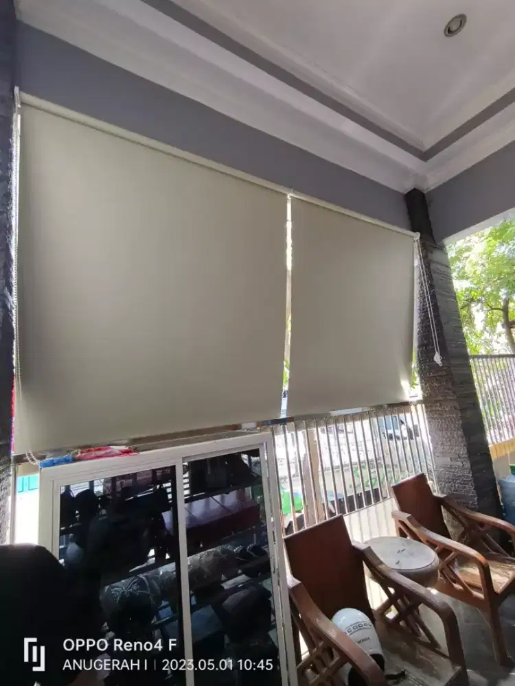 Tirai gulung roller blind