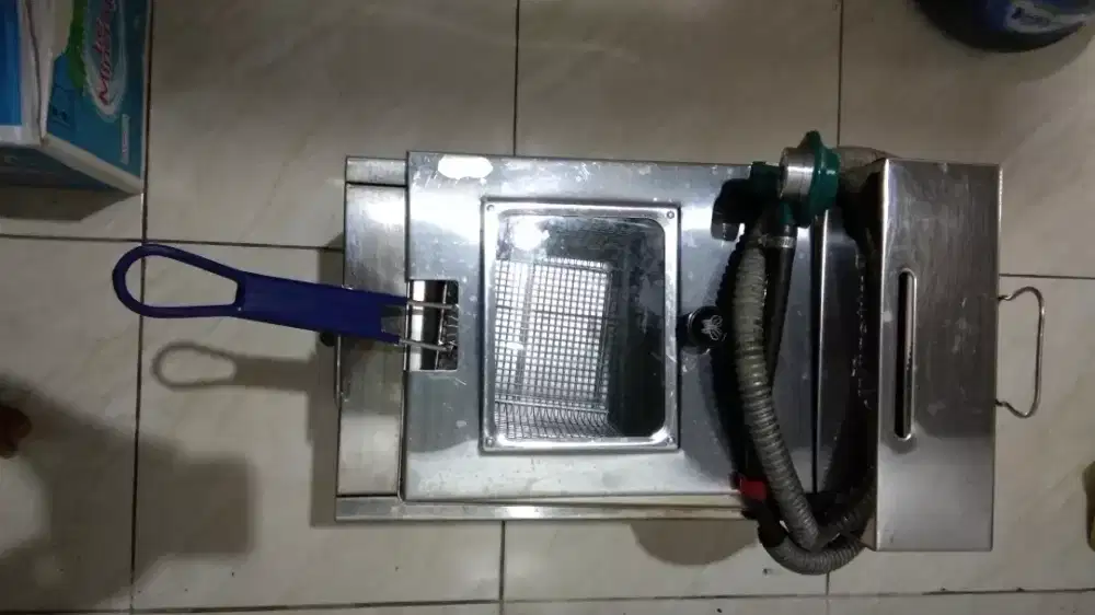 Kompor Deep Fryer Butterfly