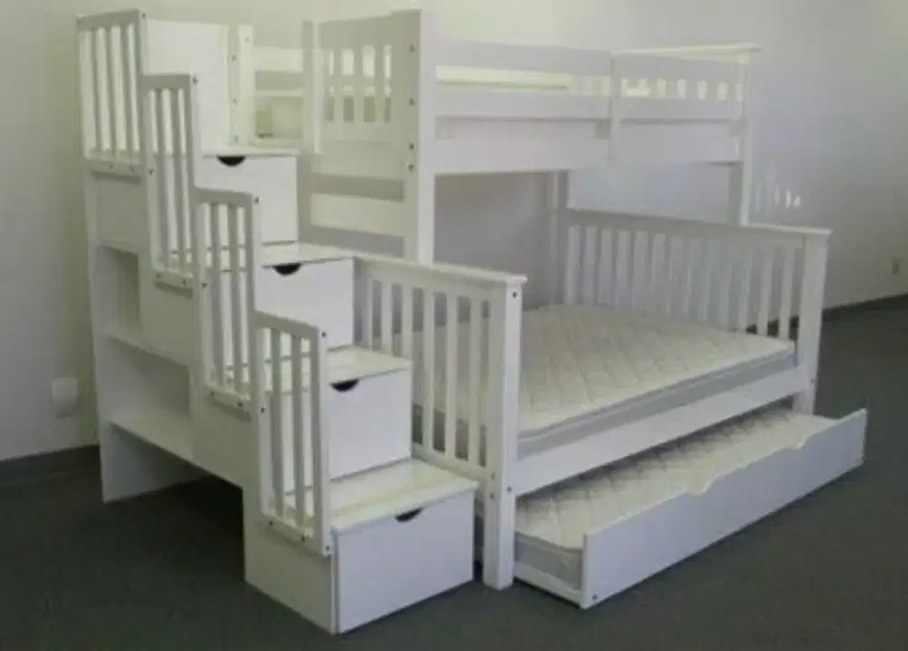 Tempat tidur susun.Tempat tidur tingkat.Ranjang susun.Ranjang tingkat