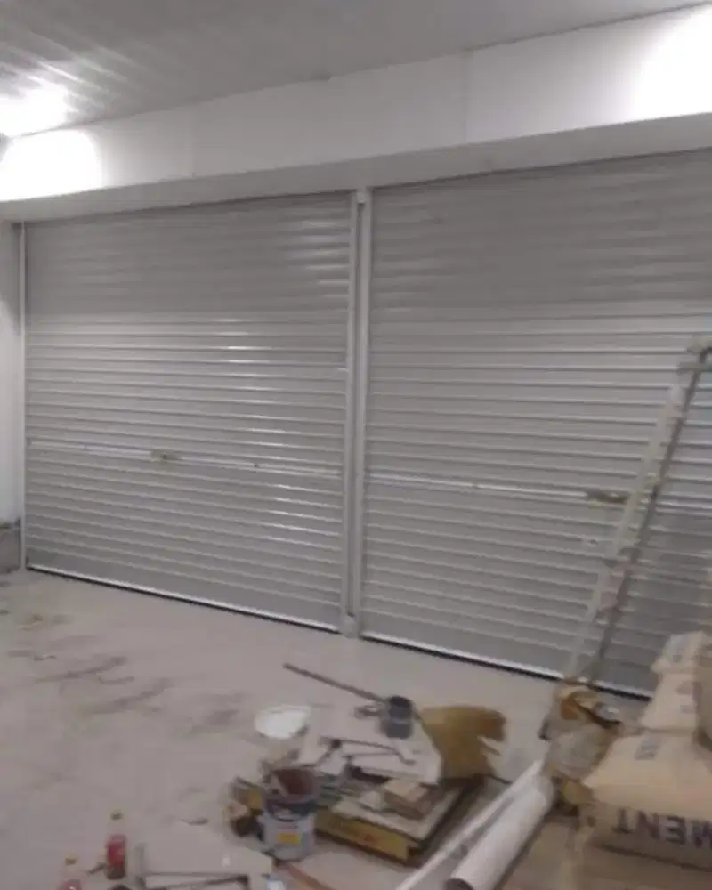 ROLLING DOOR DAN FOLDING GATE