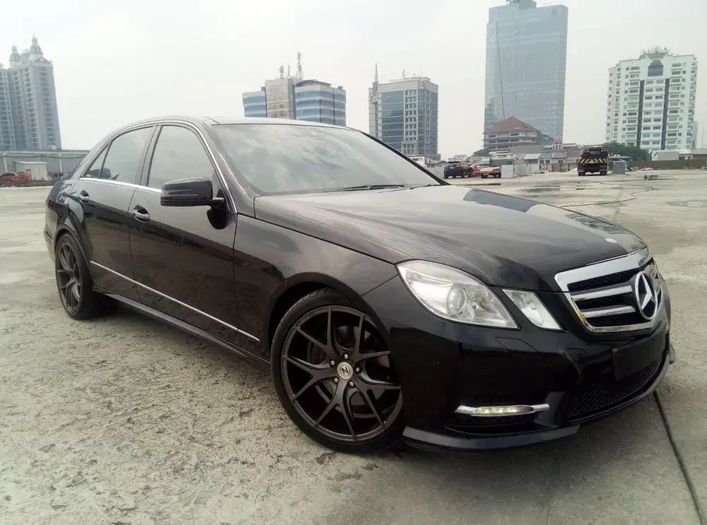 Mercedes Benz E200 - Mobil Murah Dengan Harga Terbaik - OLX.co.id