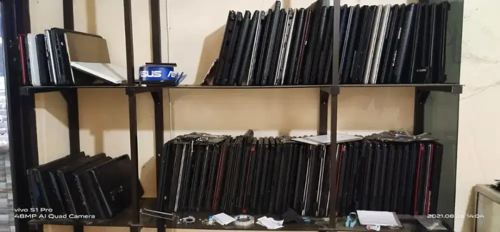 Dibeli borongan laptop notebook bekas kantor tawarkan sini