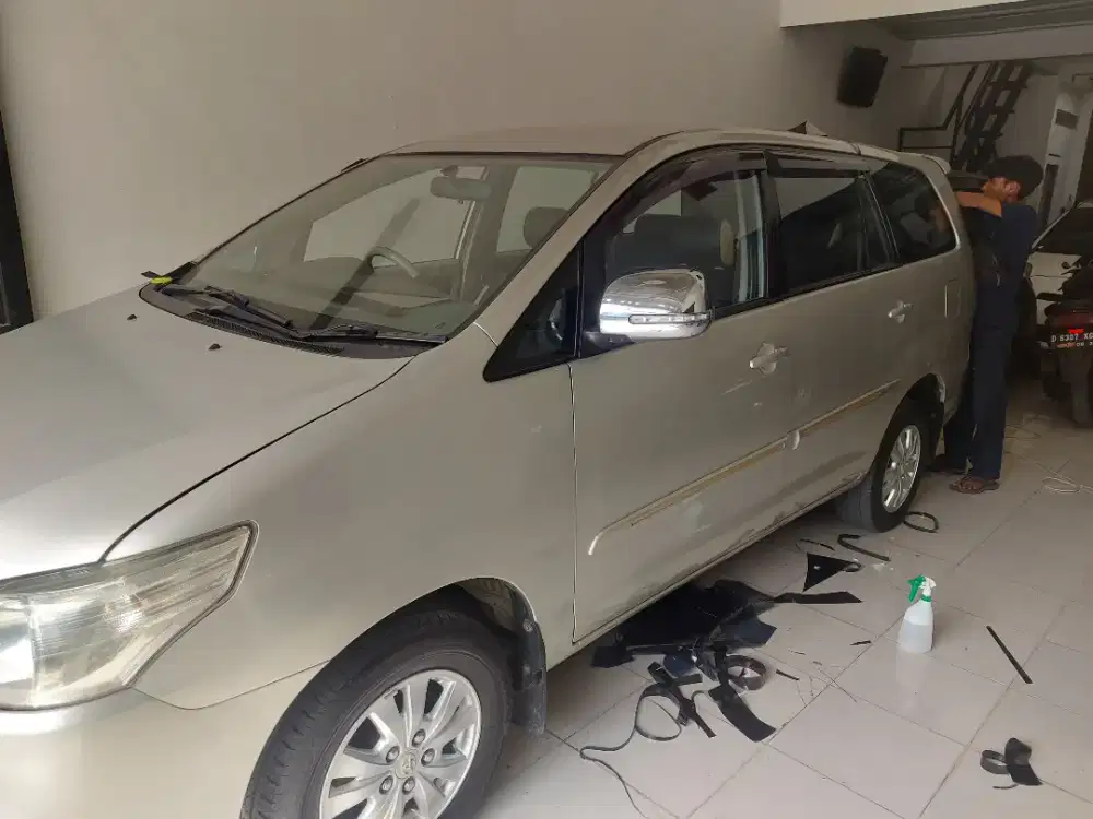 pasang kaca film mobil panggilan