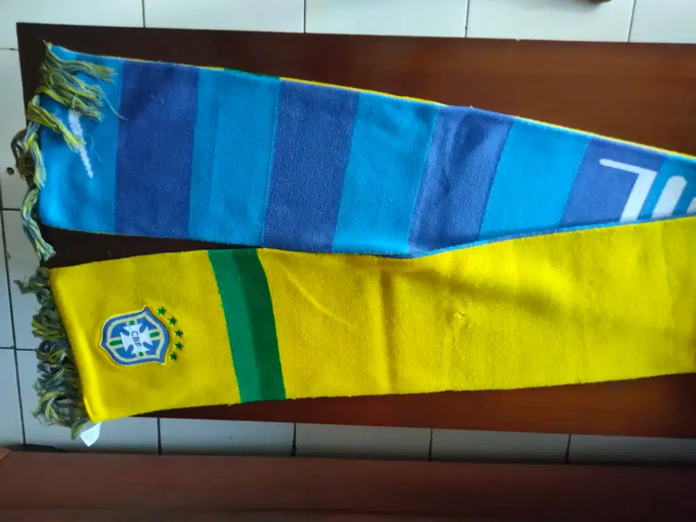 Syal atau scarf timnas Brazil merk Nike ORI