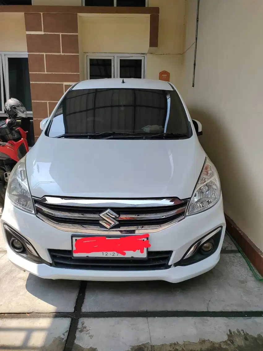 Di jual mobil SUZUKI ERTIGA GX AT Th. 2017