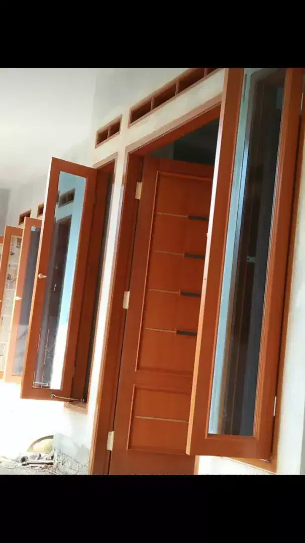 Pintu pintu serpis kusen jendela cat duco plitur mlamik dll