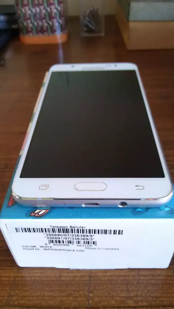 Samsung J7 2016