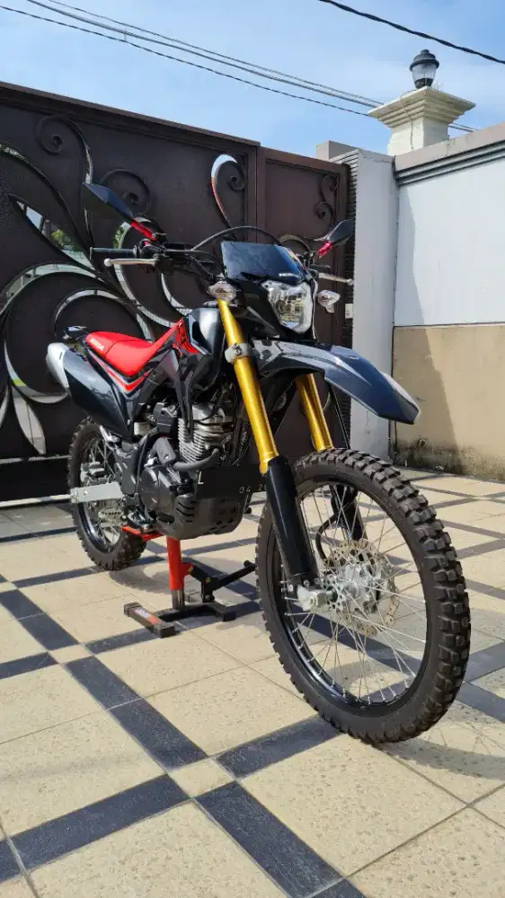 Honda CRF 150L Hitam 2021