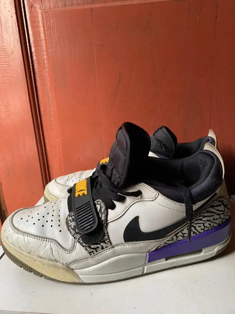 Jordan Legacy , Lakers Low Original