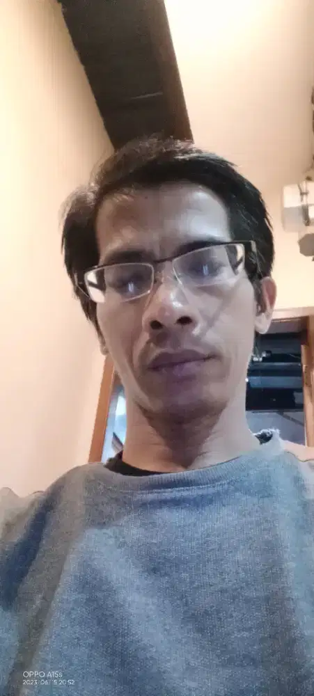 Saya cari kerja kantor ,kenek AC /teknisi sesuai UMP WA