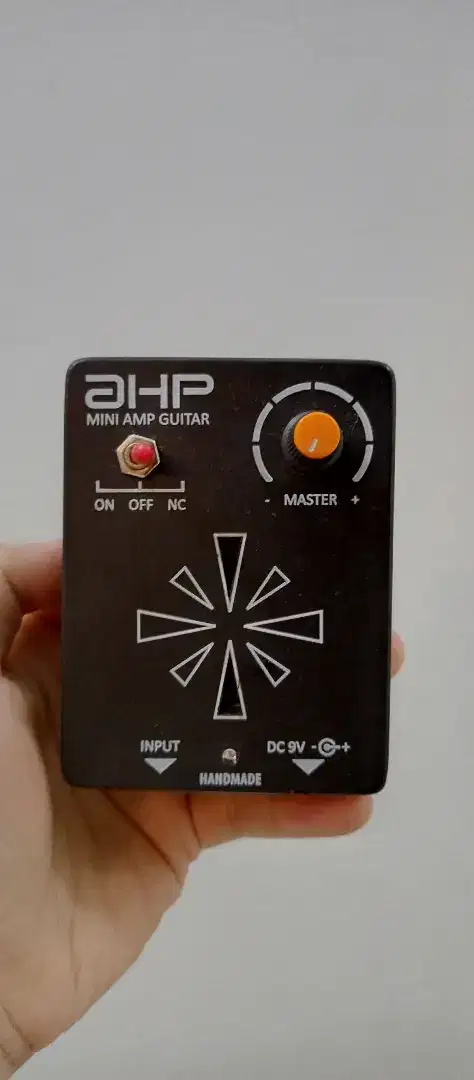 Miniampli gitar AHP dan Adaptor