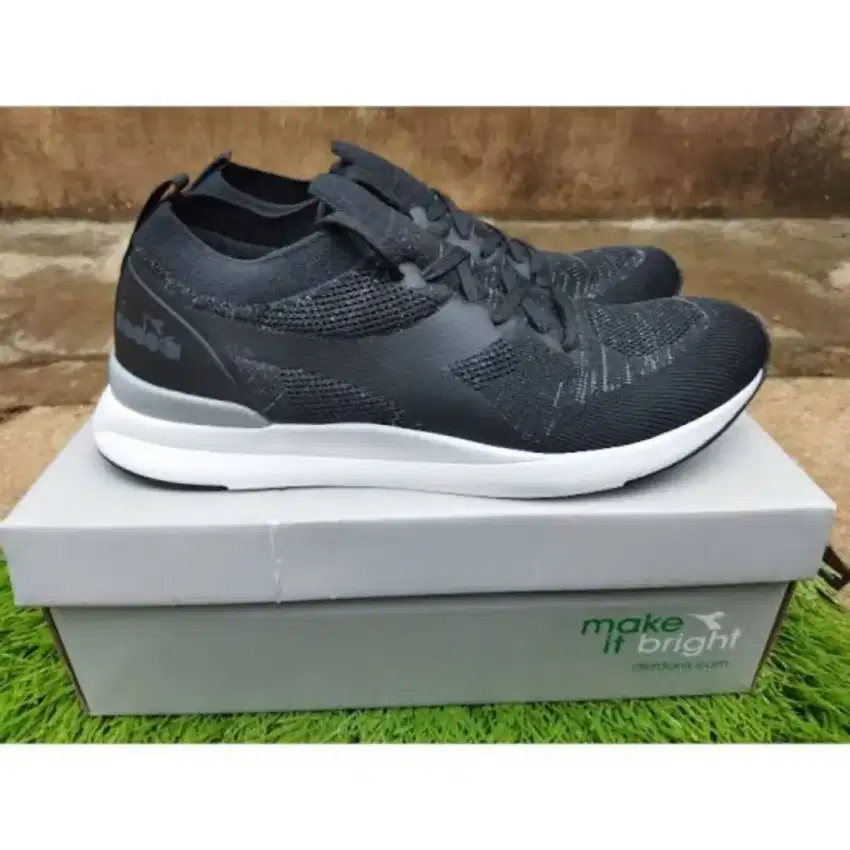 Diadora BORNEO Sneakers - Hitam