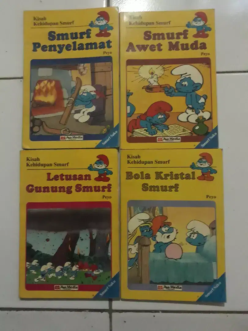 Komik kisah kehidupan smurf karya peyo