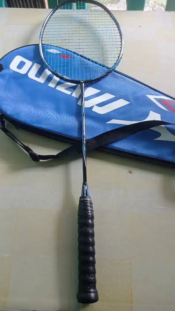 Raket mizuno carbon sonic 77