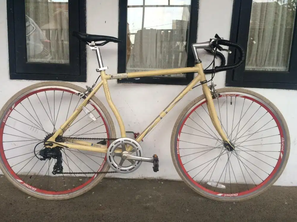 sepeda london taxi warna cream rare item langka jarang ada jual BU bgt