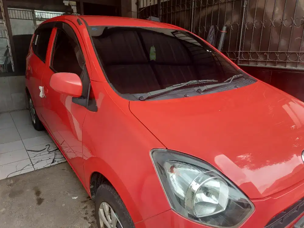 panggilan kaca film mobil hitam atau silver/KTT