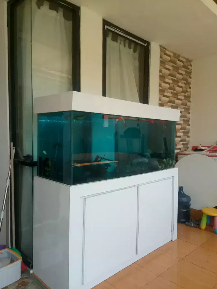 Kabinet + Aquarium ikan