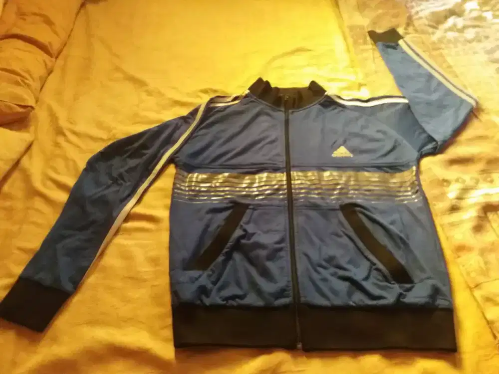 tracktop adidas navy like new