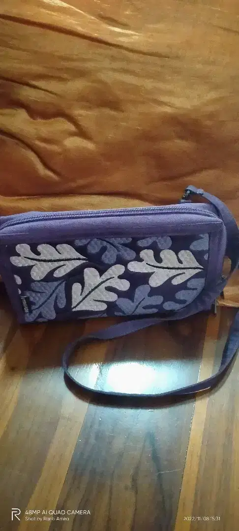 Tas hp warna ungu kondisi baik