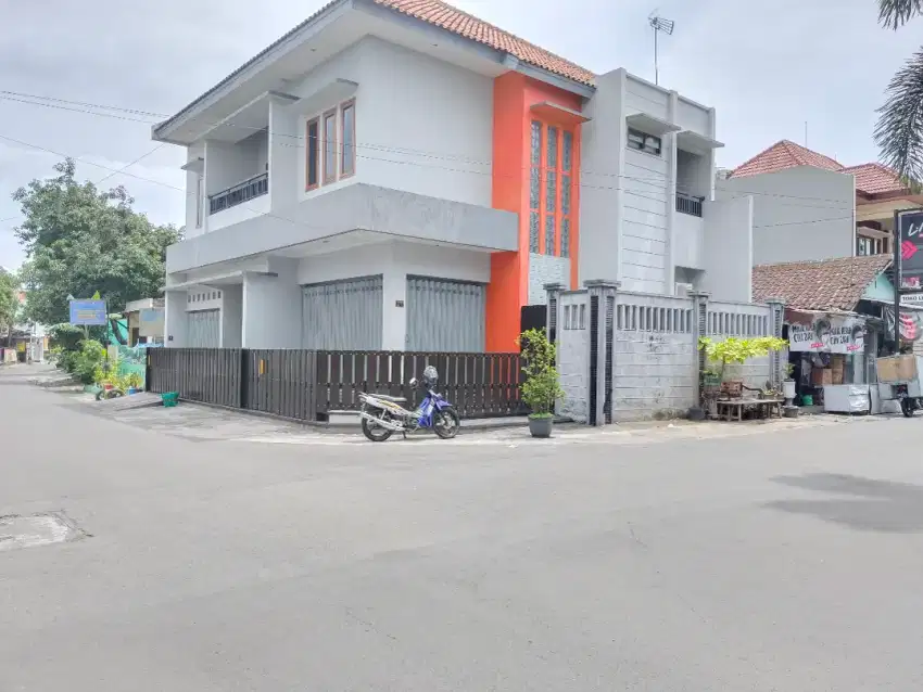 Rumah sumber 115Mt, 5Kt, 3Km, strategis, banjarsari, solo