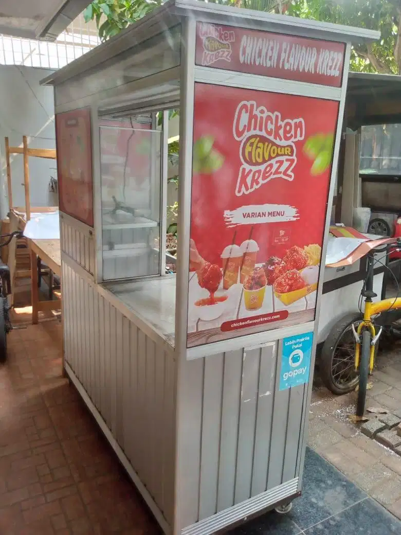DIJUAL Gerobak ex Chicken Krezz  Pakai Roda