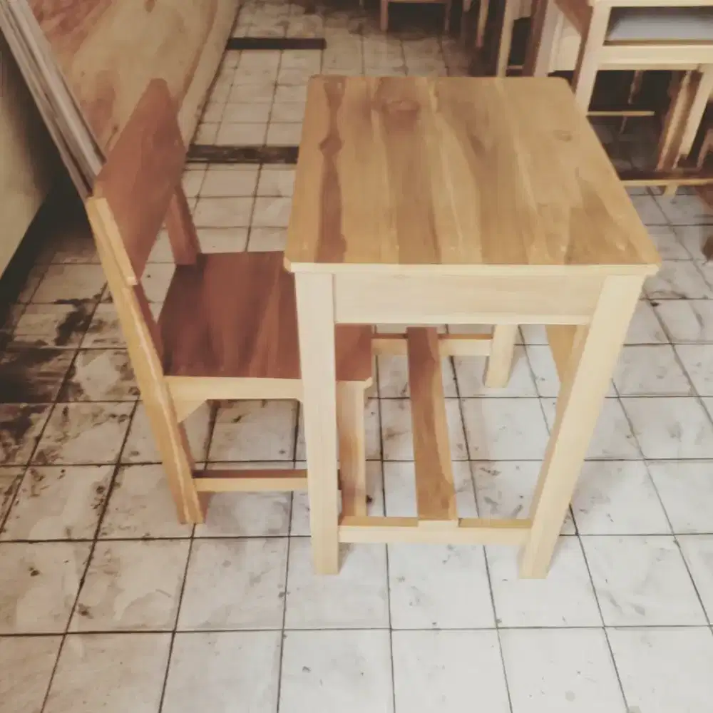 Meja sekolah jati SMA