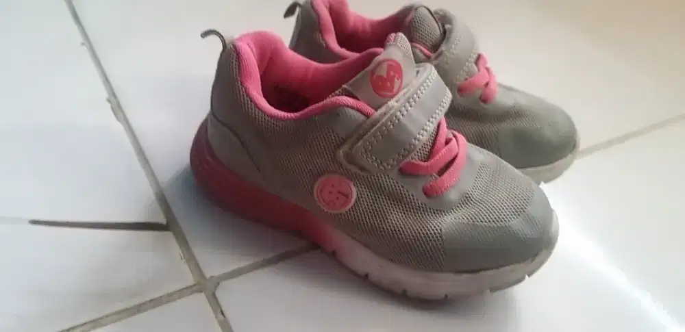 sepatu anak bubble gummers 90%