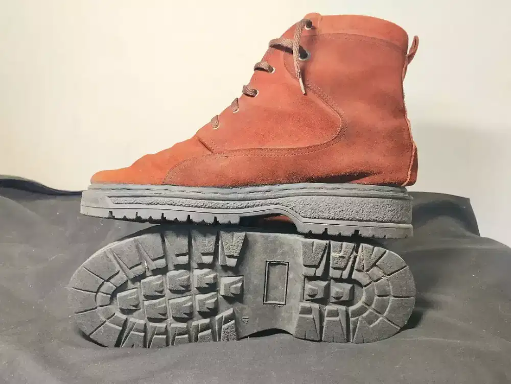 SEPATU SUEDE BROWN CHUKKA ANGKLE BOOTS SIZE 43