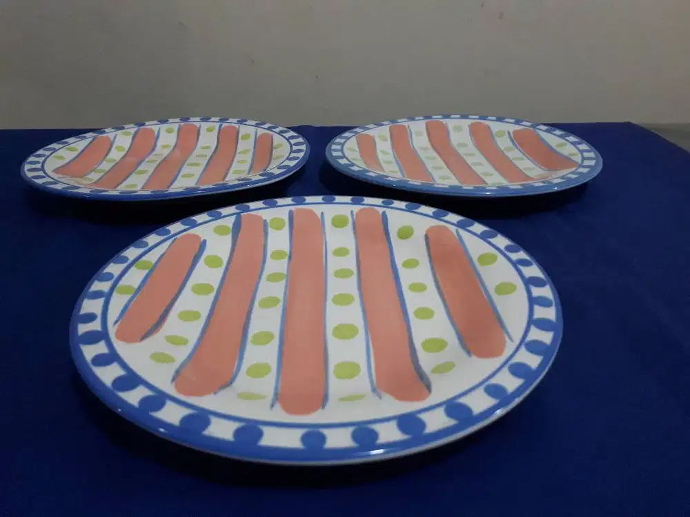 Round Plate (P-140) 3 pcs Piring Keramik Putih Gambar Abstrak PinkBlue