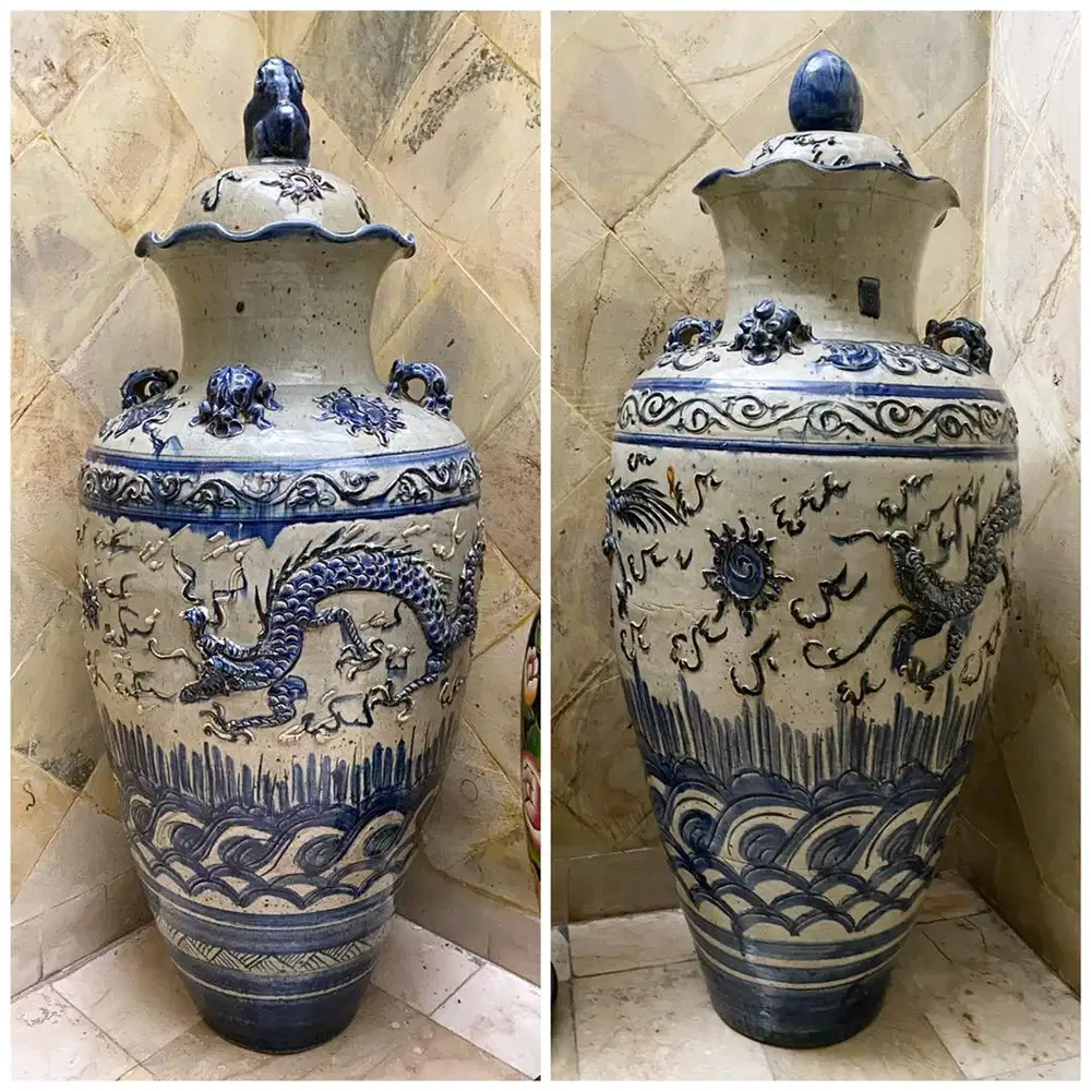 Guci Antik Sepasang tinggi 1,5 meter