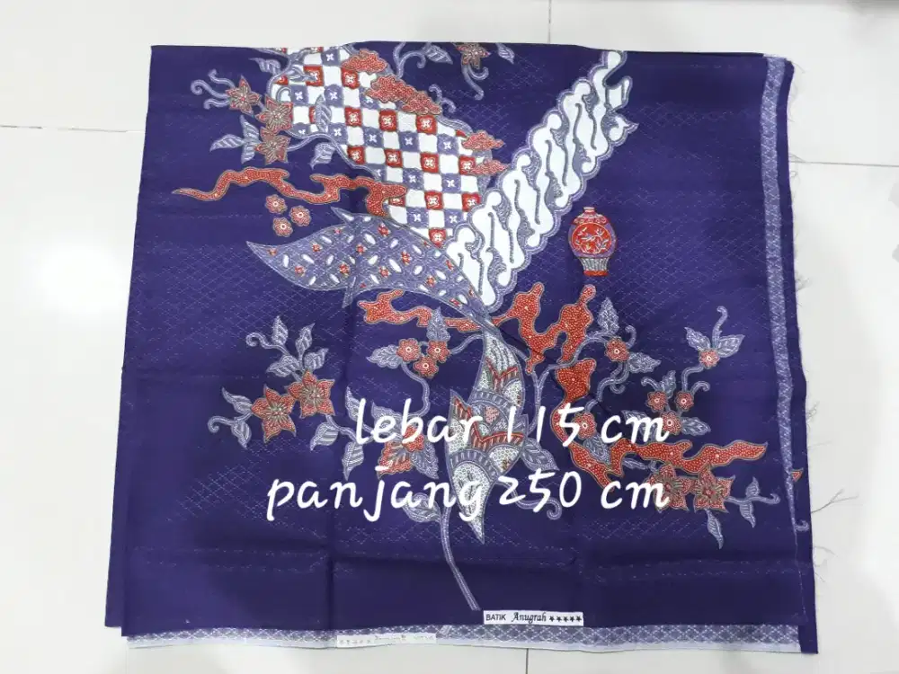 Jual kain batik, sritex.bisa utk dress atau kemeja.warna ungu.baru