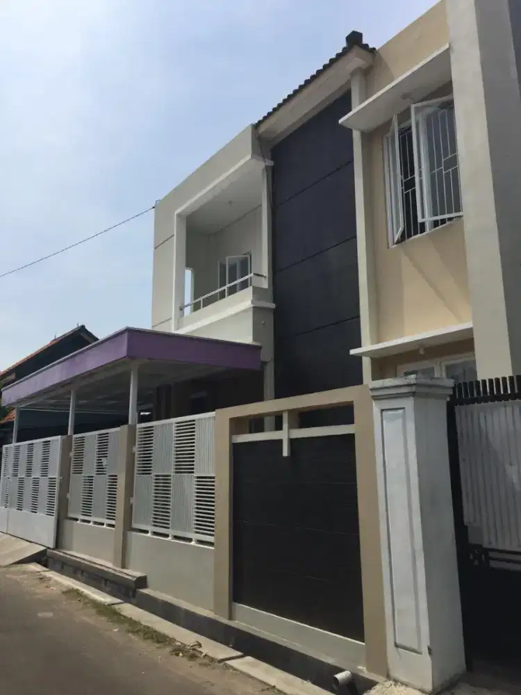 Rumah 2 Lantai Nyaman & Strategis di Cirebon dg Harga Terjangkau