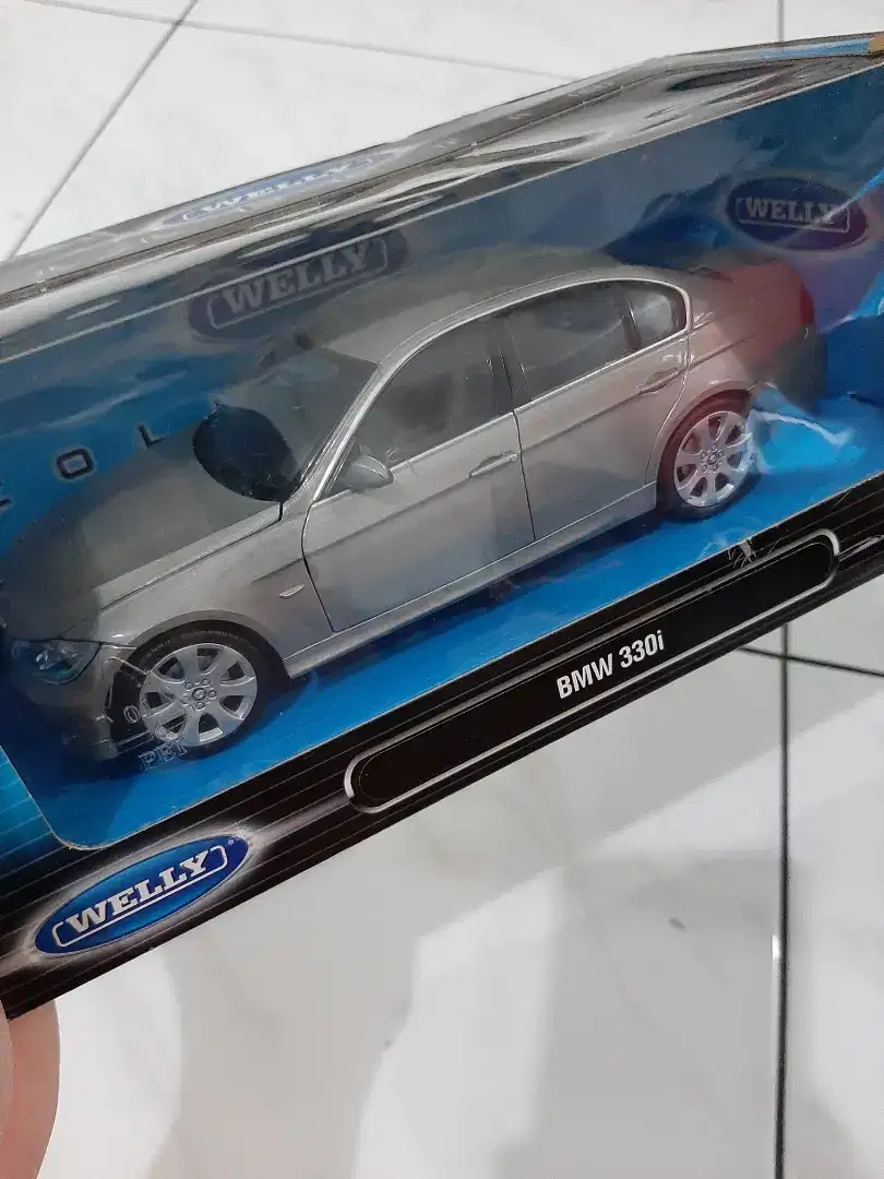 Miniatur BMW 3301 merk Welly scala 1/24