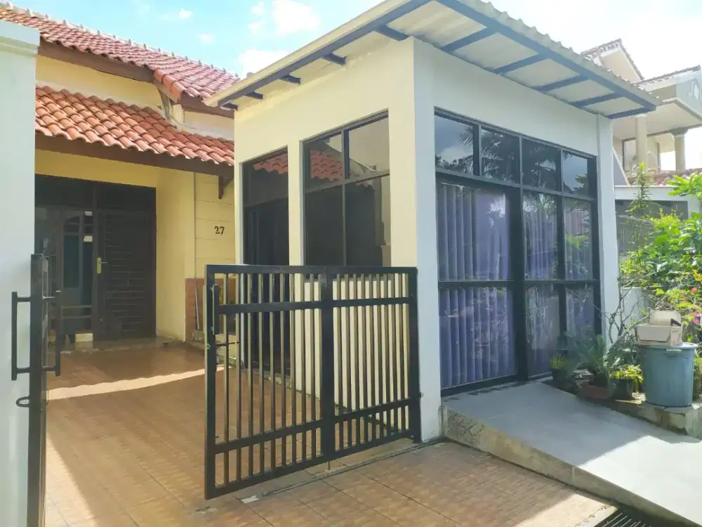 Rumah Strategis Palem Semi