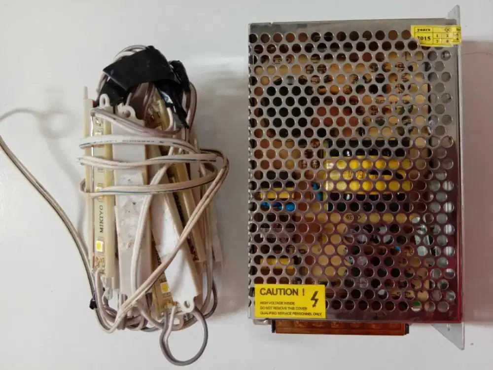 Power supply 10 A plus lampu LED