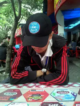 Topi bordir dan sablon