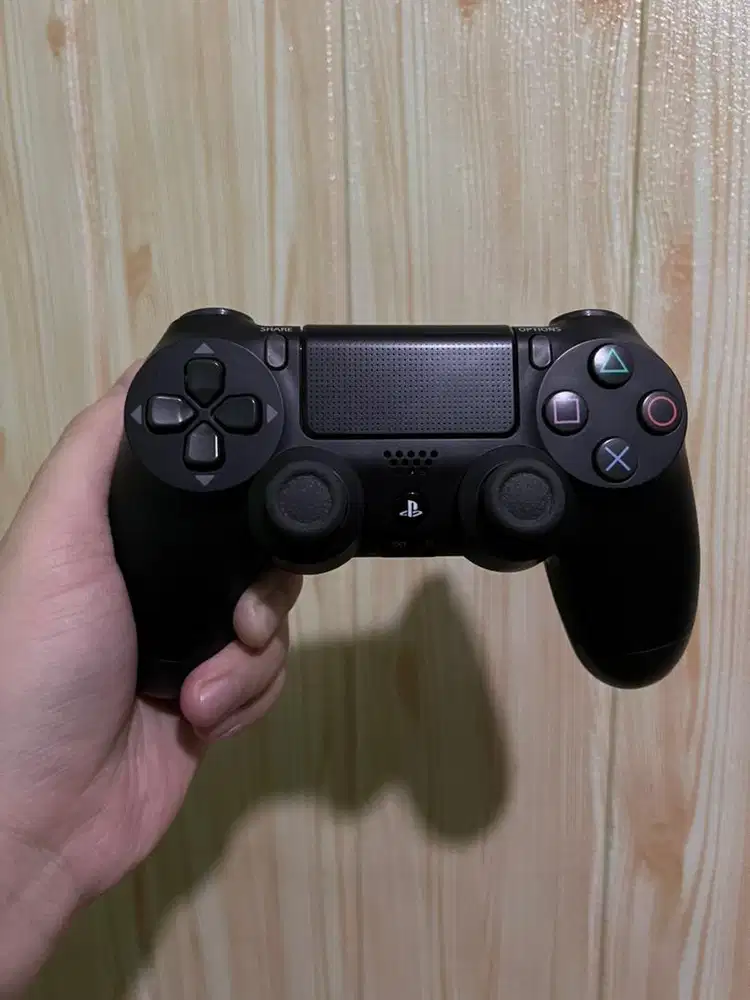 Sony PS4 Controller Preloved