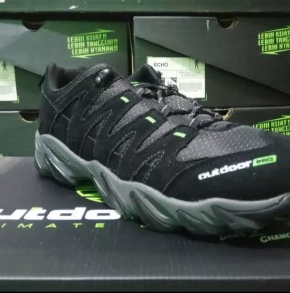 Sepatu oakley outdoor bt gratis dompet polo