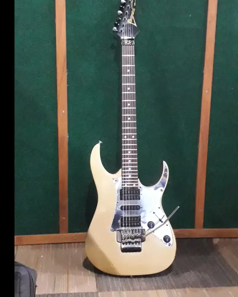 Ibanez Japan di Indonesia - OLX Murah Dengan Harga Terbaik - OLX.co.id