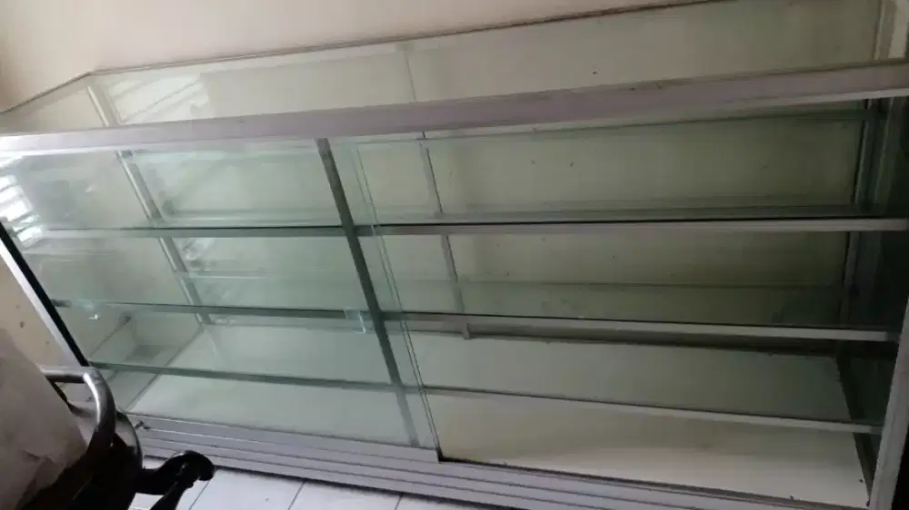 Terima Etalase bekas usaha warung, kios dll