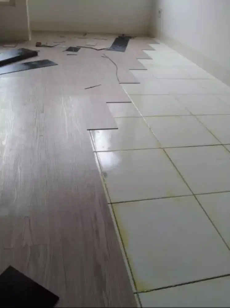 Lantai Vinyl terpasang
