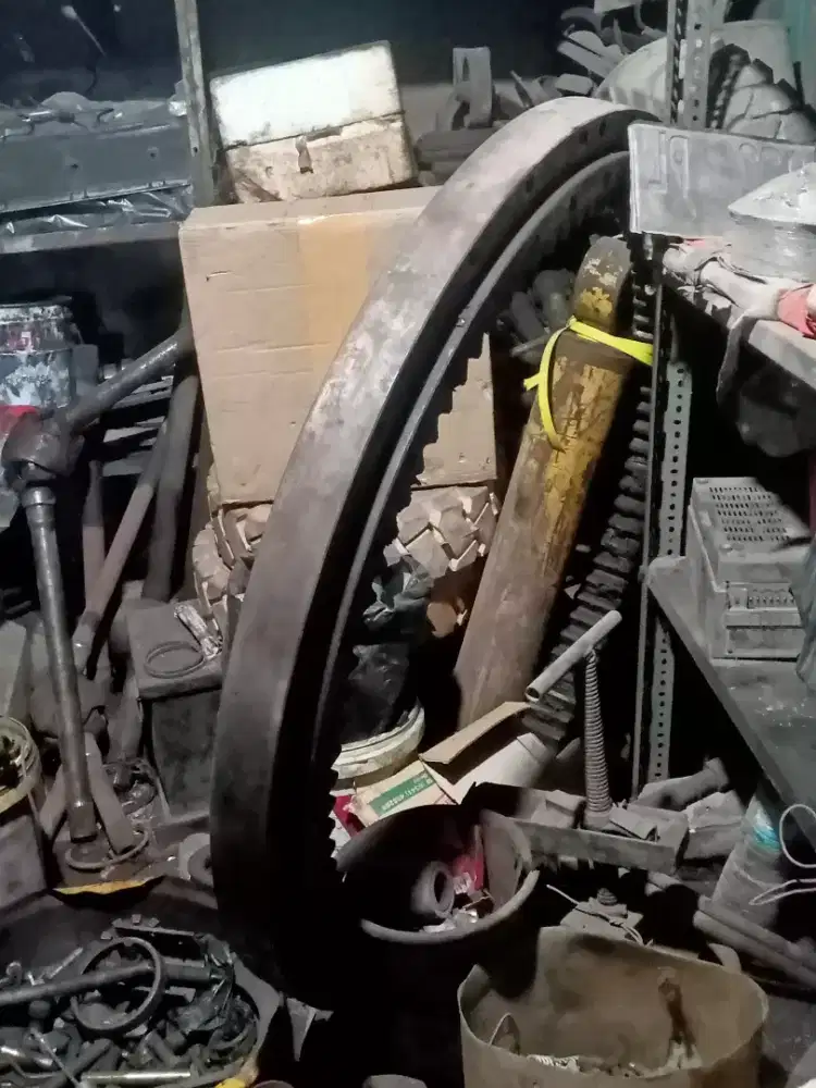 Swing gear bearing Hitachi ZX-210MF-5G