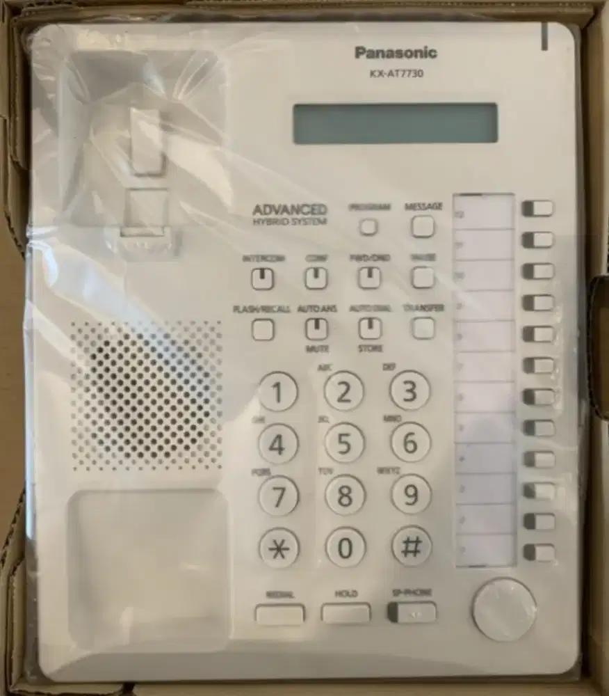 Pesawat telepon Panasonic KX-AT7730